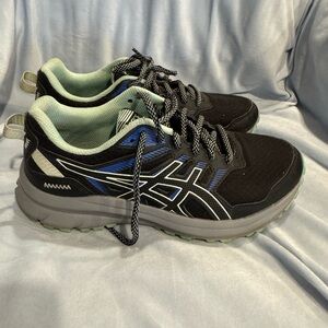ASICS Black and Blue Athletic Shoes